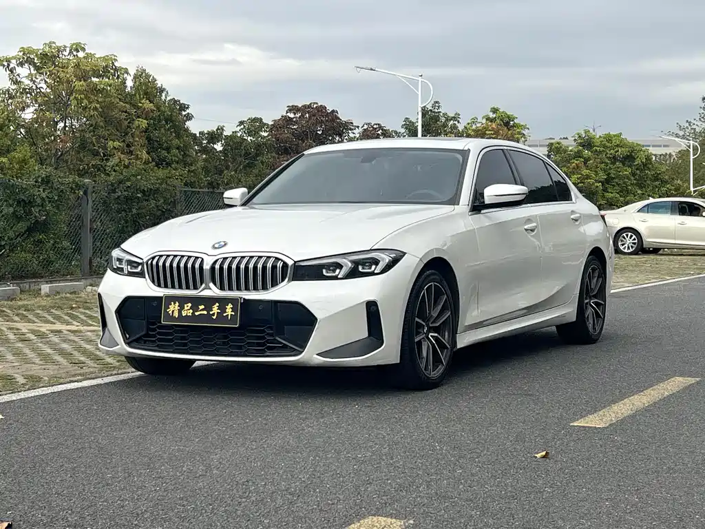BMW 3 Series 2023