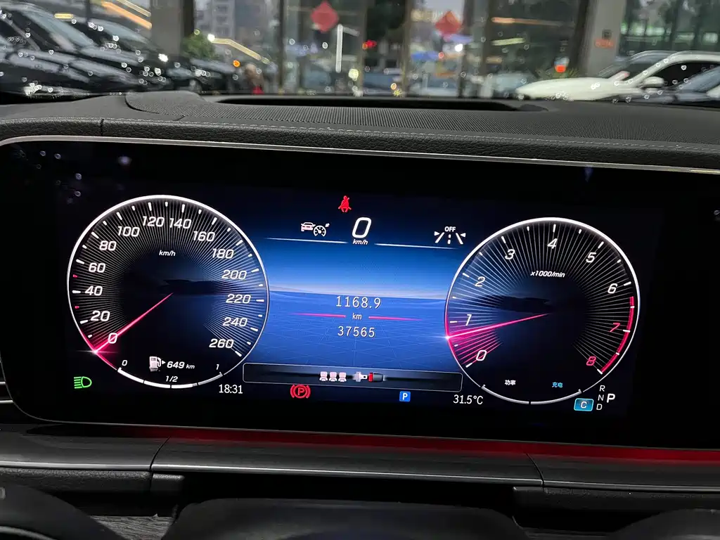 Mercedes-Benz GLE (Import) — миниатюра 19
