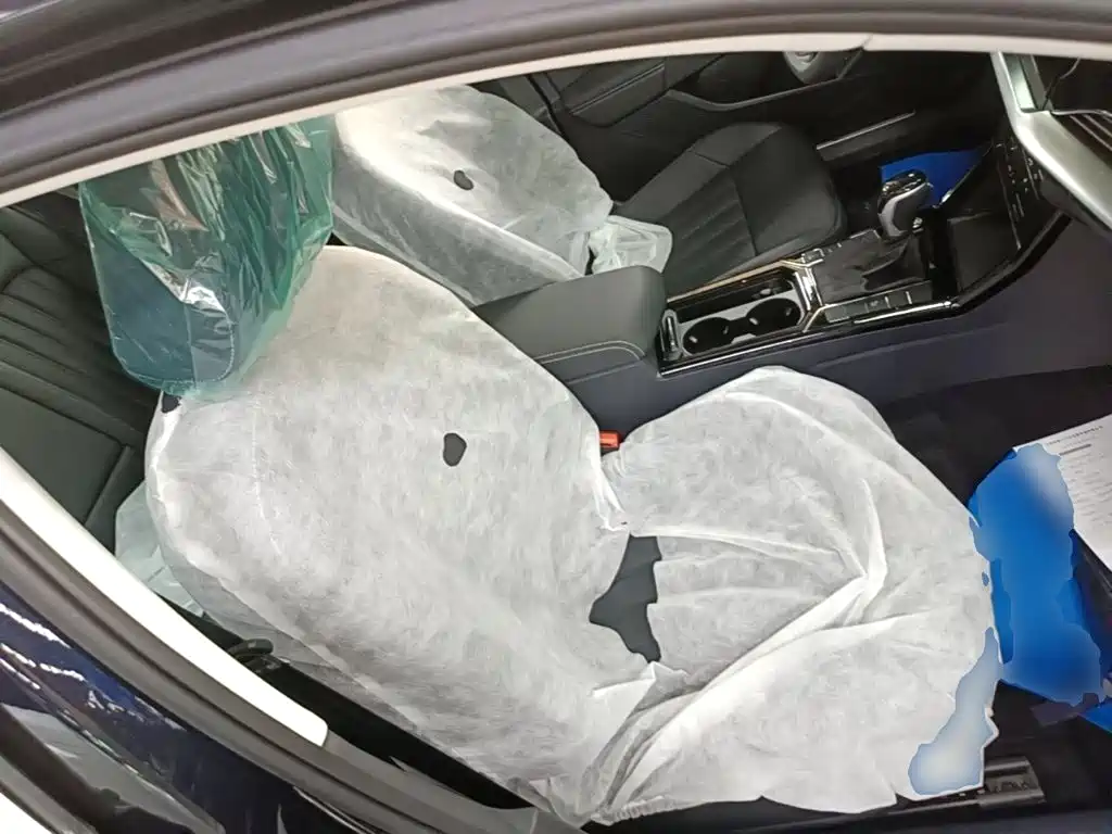 Volkswagen Passat PHEV — миниатюра 25