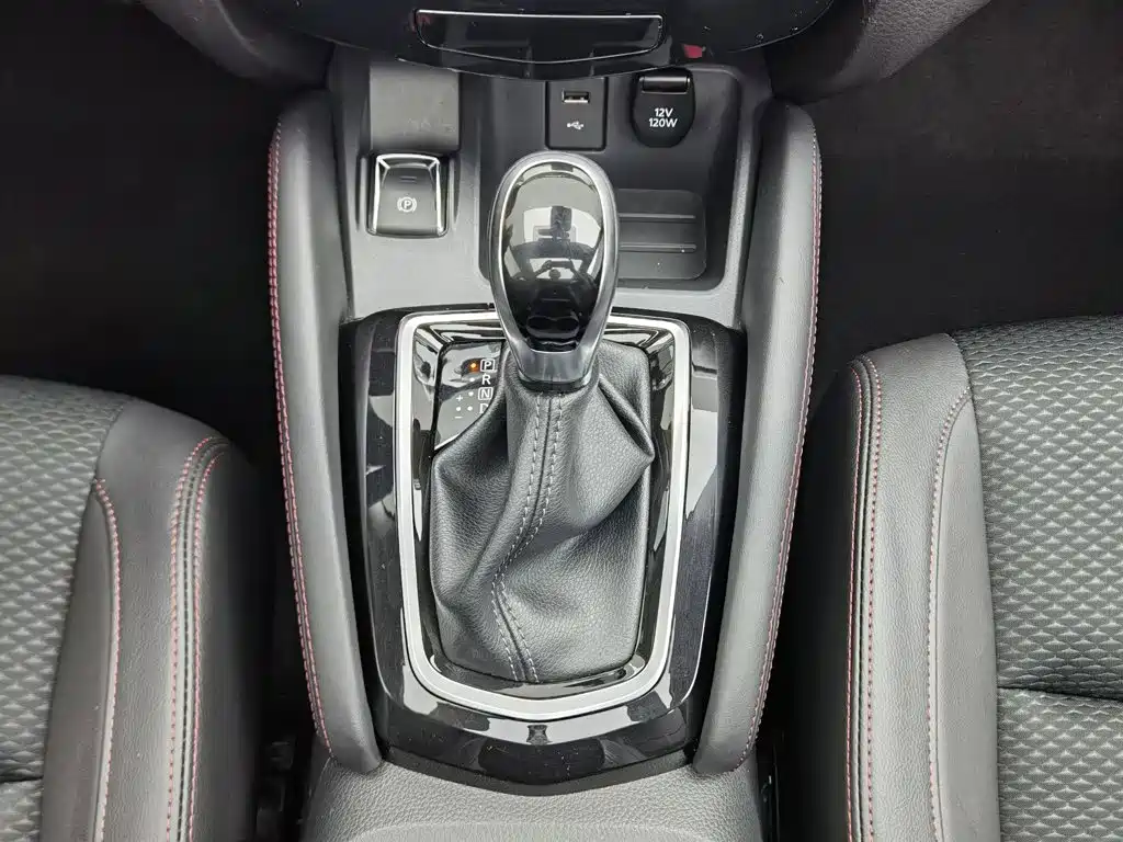 Nissan Qashqai — миниатюра 13