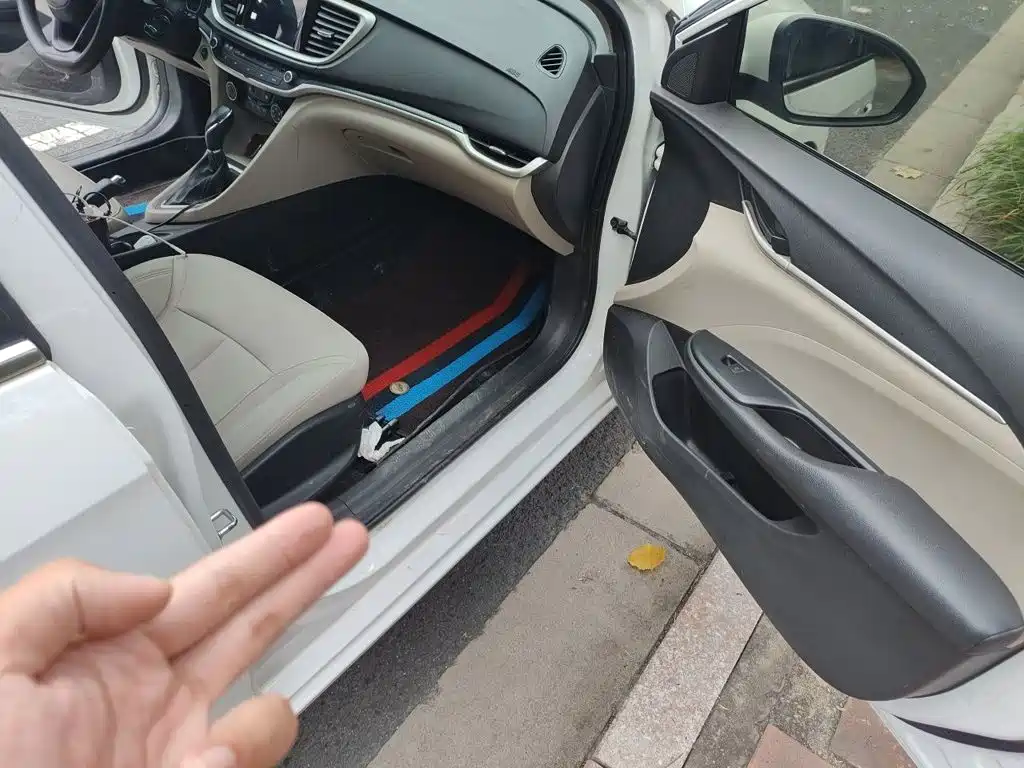 Buick Excelle — миниатюра 19