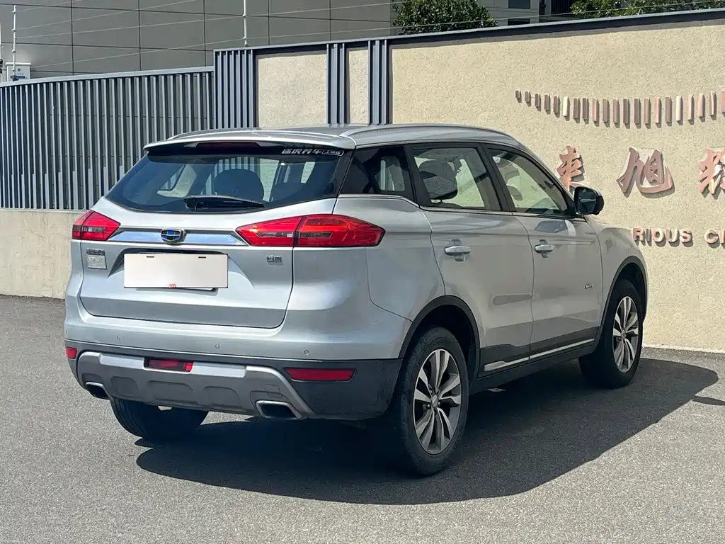 Geely Boyue — миниатюра 4