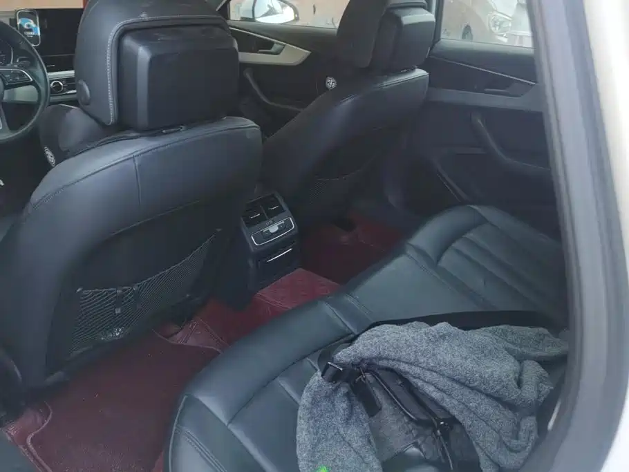 Audi A4L — миниатюра 11