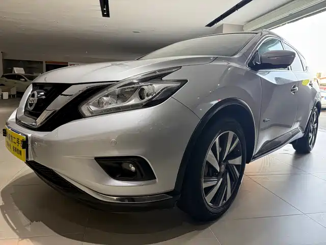 NISSAN LOULAN 2018
