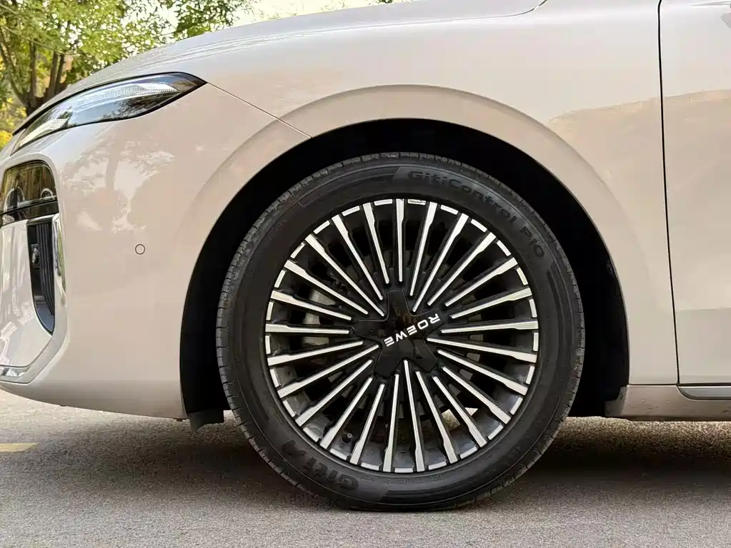 Roewe M7 DMH — миниатюра 14