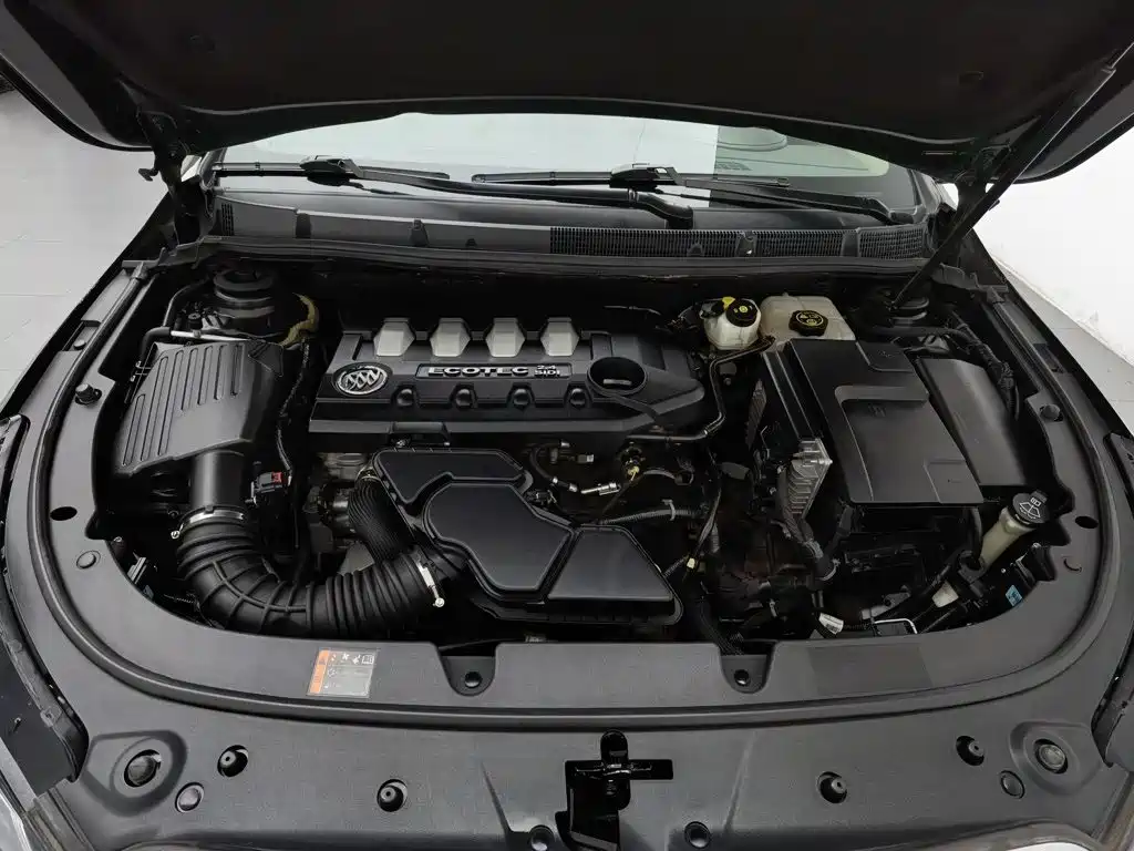 Buick LaCrosse — миниатюра 6