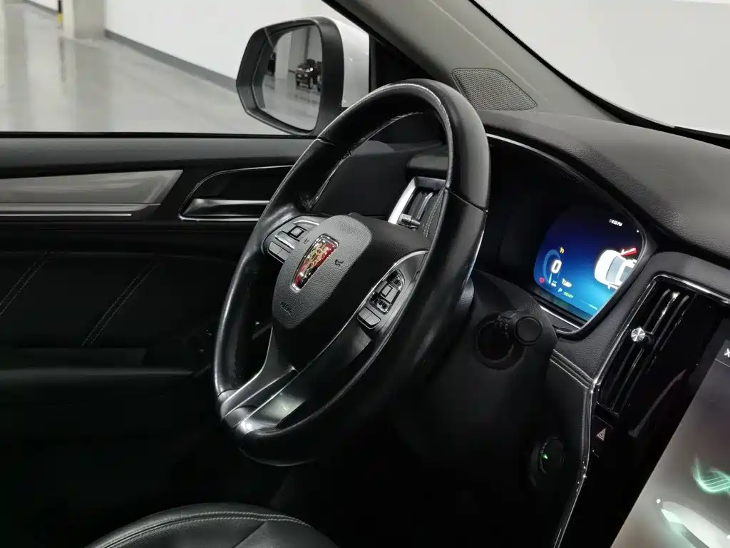 Roewe RX5 New Energy — миниатюра 22
