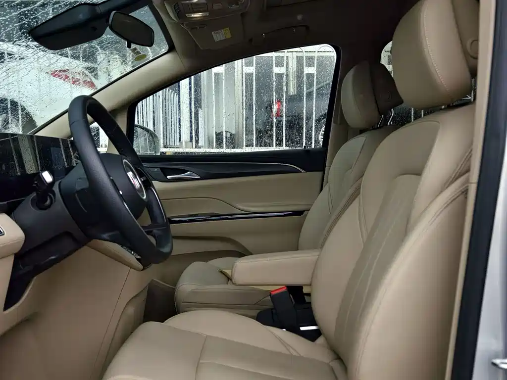 Buick GL8 2025 Premium