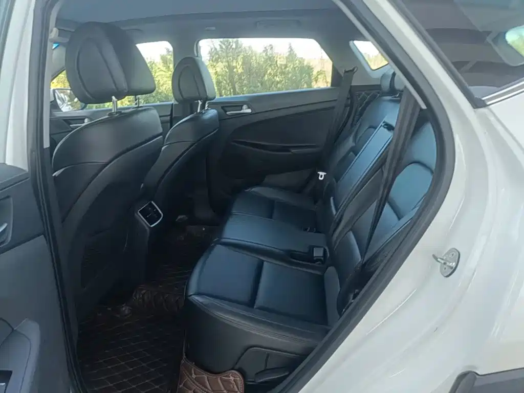 Hyundai Tucson — миниатюра 17