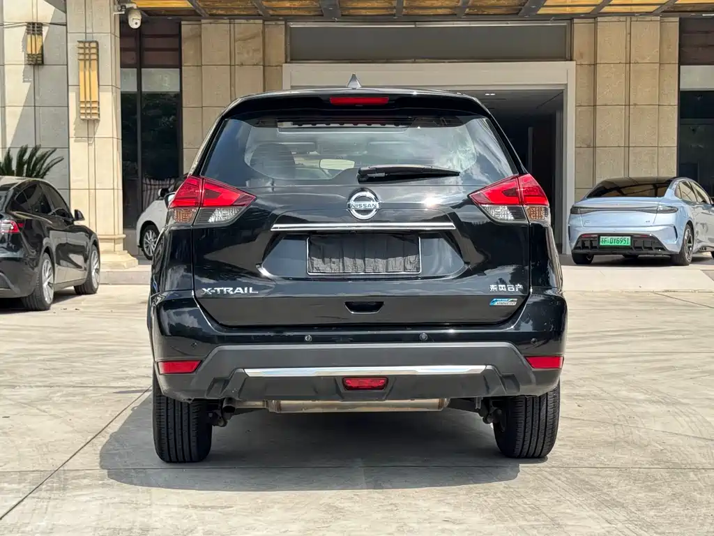 Nissan X-Trail — миниатюра 9
