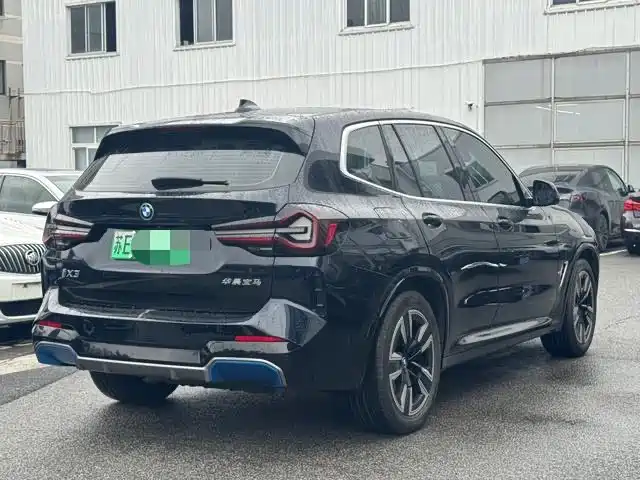 BMW iX3 2022 Lead