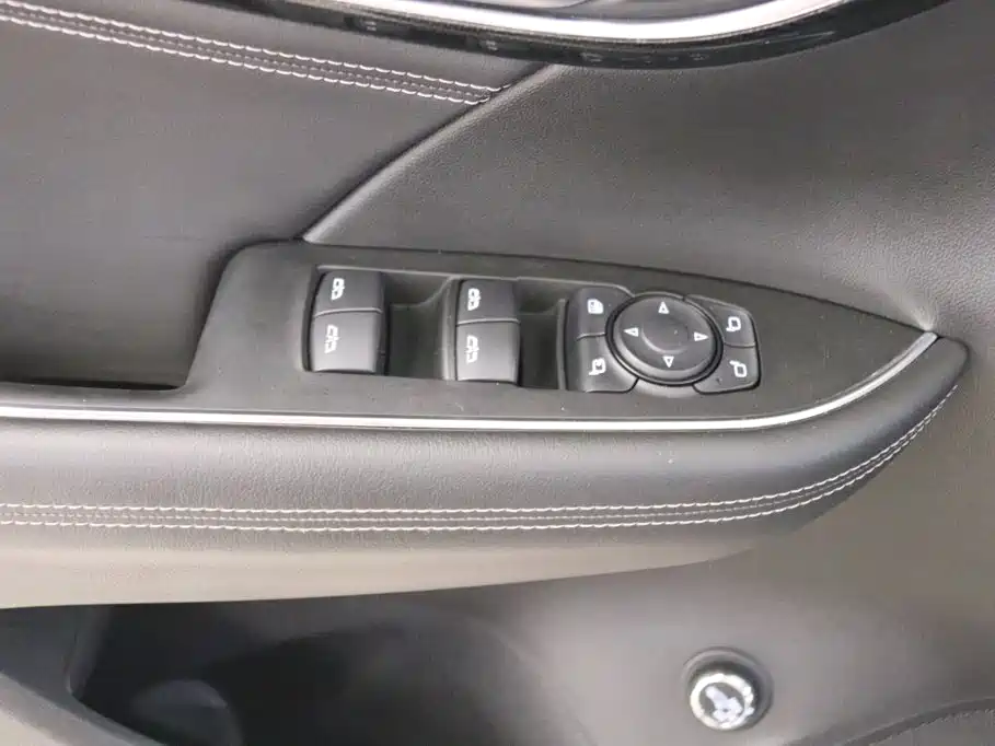 Buick Envision Plus — миниатюра 13