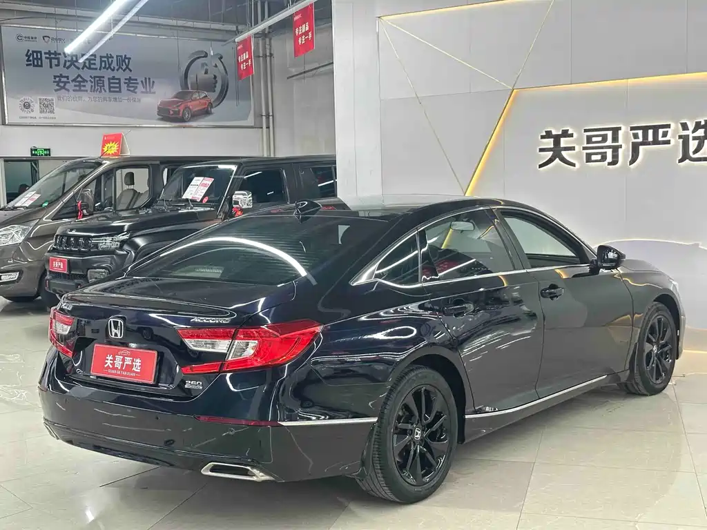 Honda Accord — миниатюра 9