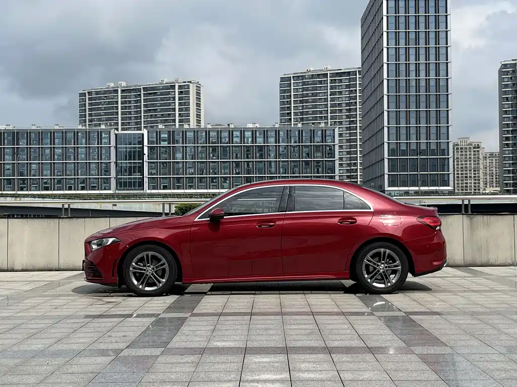 Mercedes-Benz A-Class — миниатюра 4