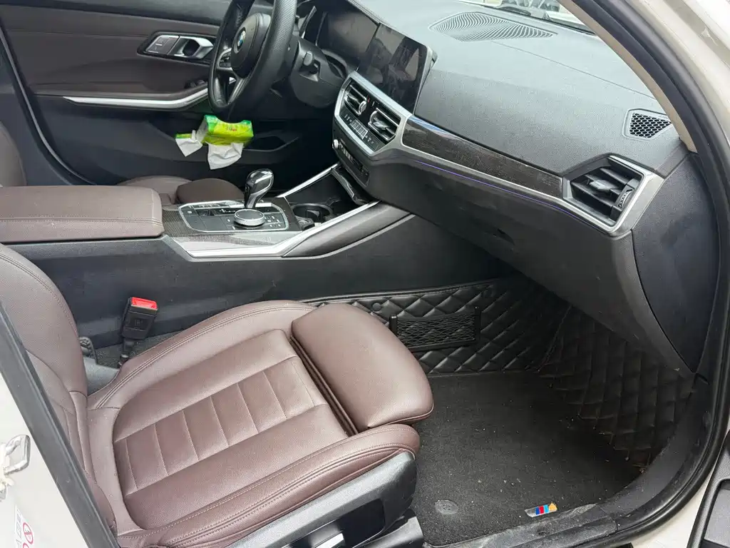 BMW 3 Series — миниатюра 7