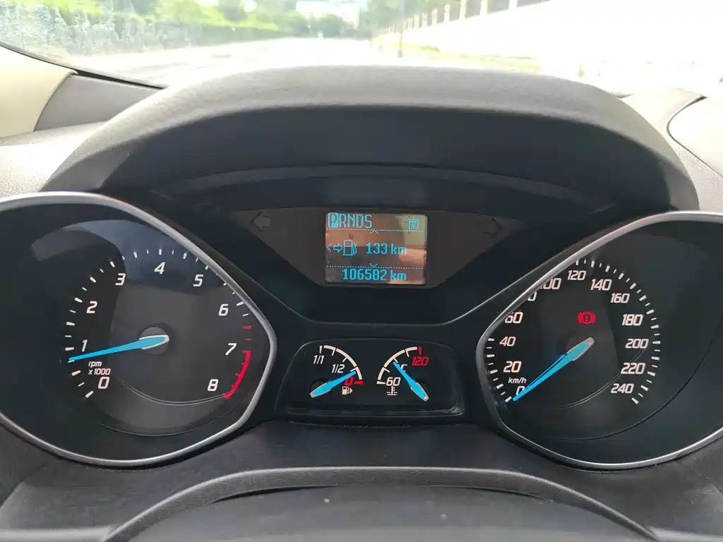 Ford Kuga — миниатюра 18