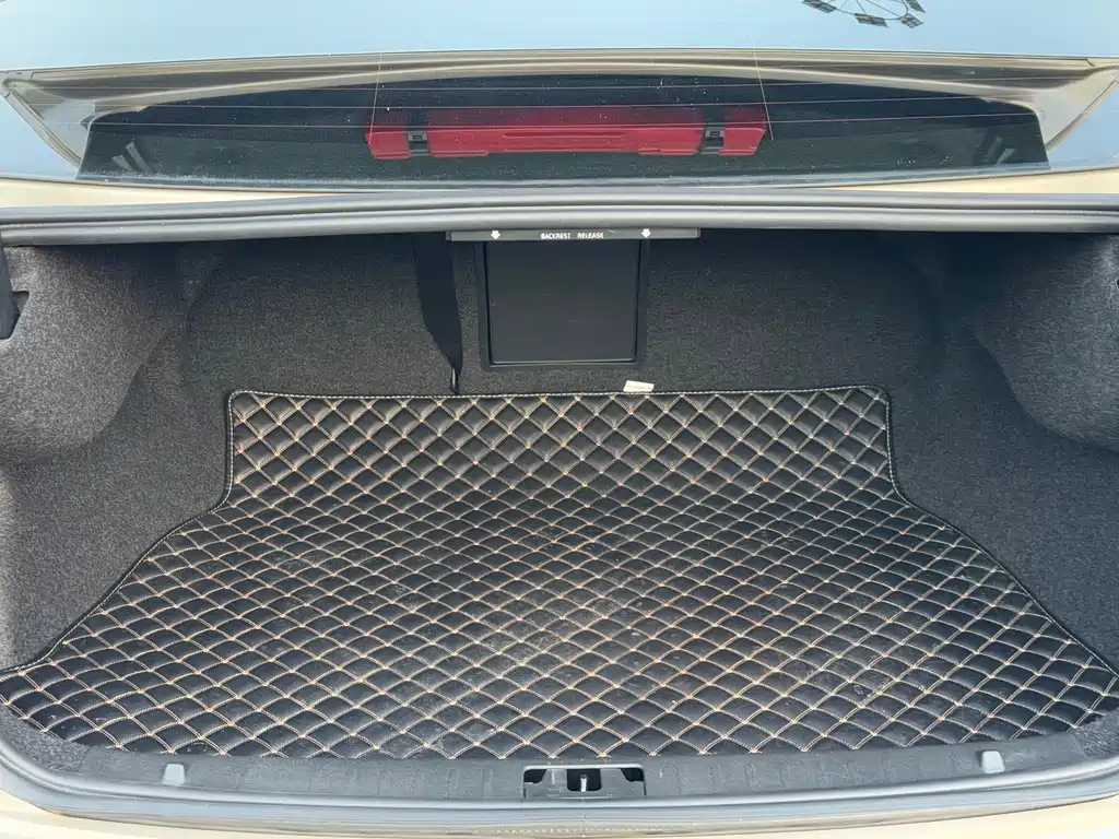 Volvo S60 — миниатюра 22