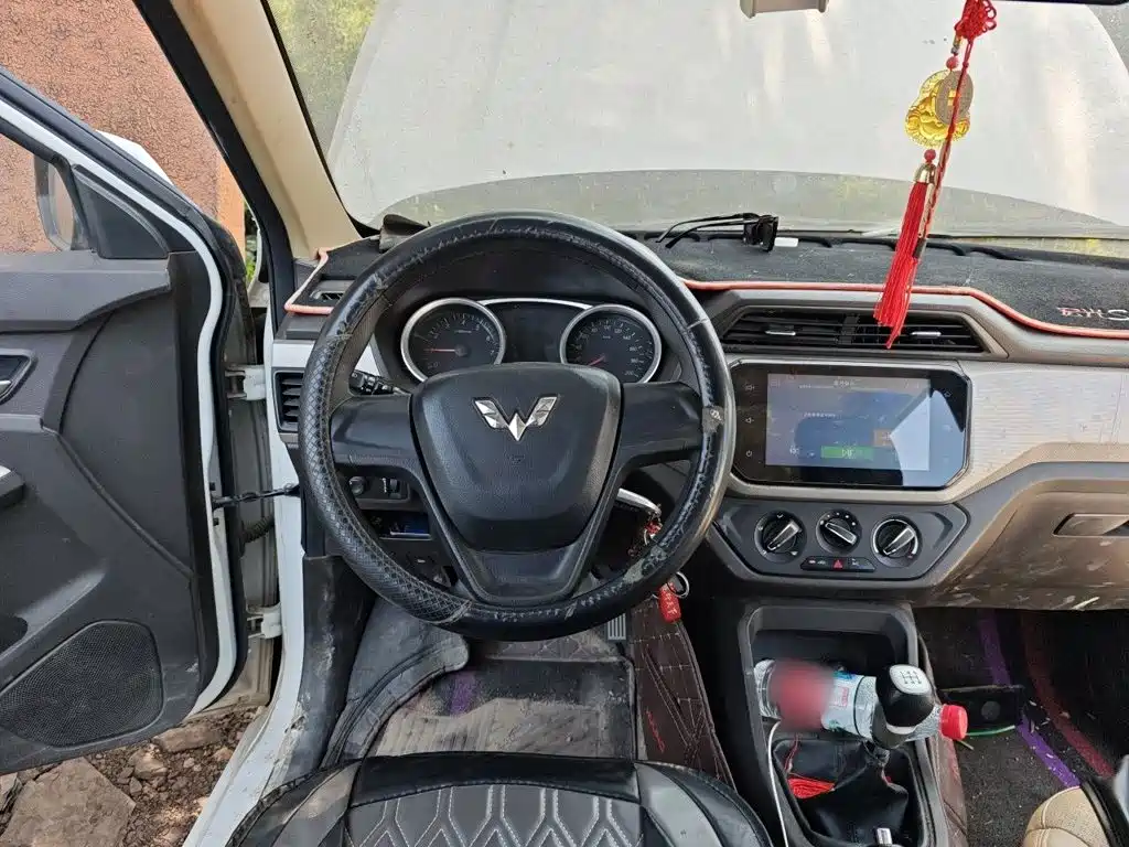Wuling Hongguang — миниатюра 6