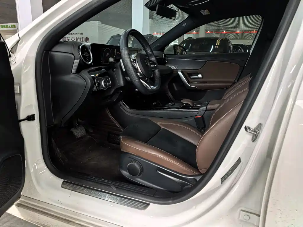 MERCEDES-BENZ A CLASS