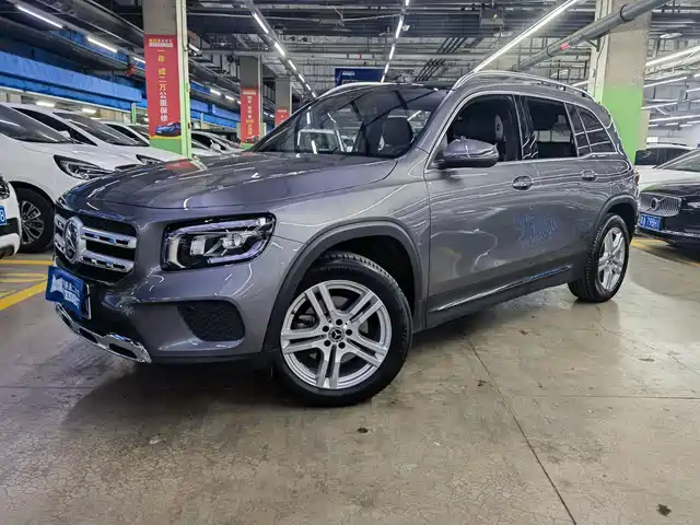 MERCEDES-BENZ GLB