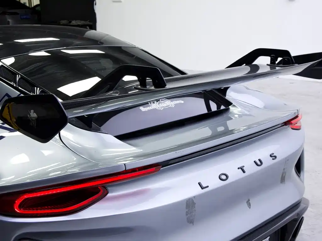 Lotus Emira — миниатюра 10