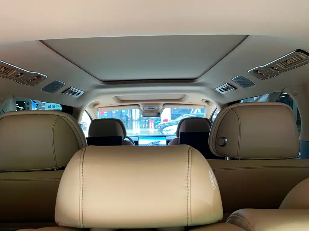 Denza D9 2025 DM-i Smart Drive 1020 Flagship