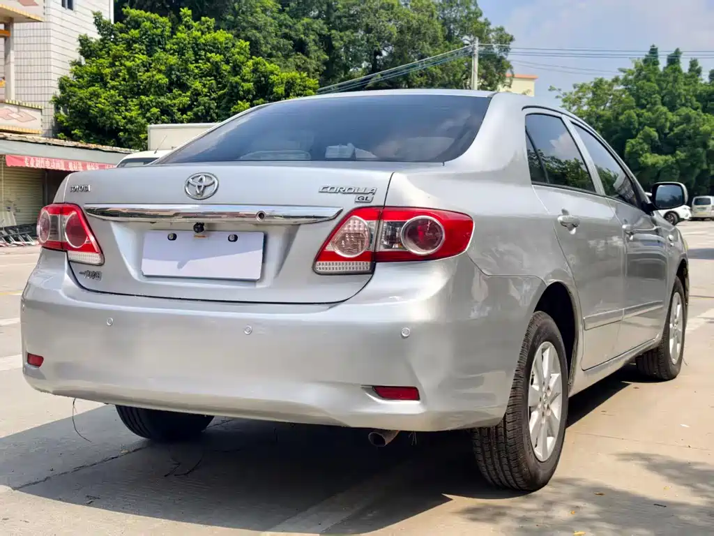 Toyota Corolla — миниатюра 7