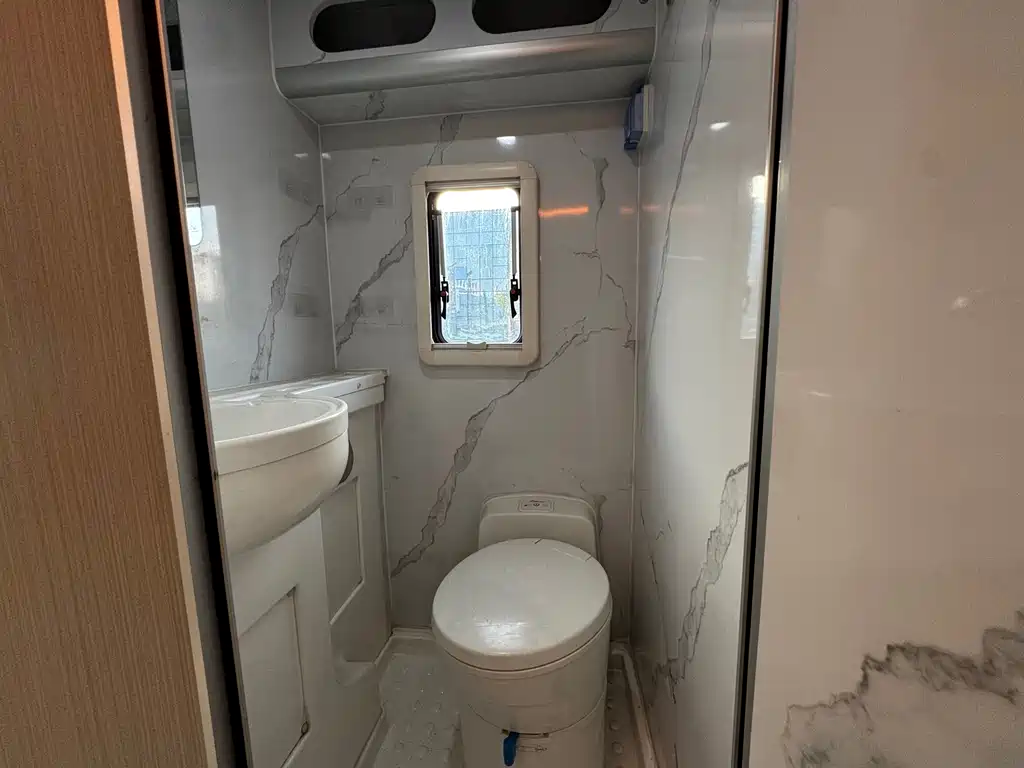 IVECO Ousheng — миниатюра 23