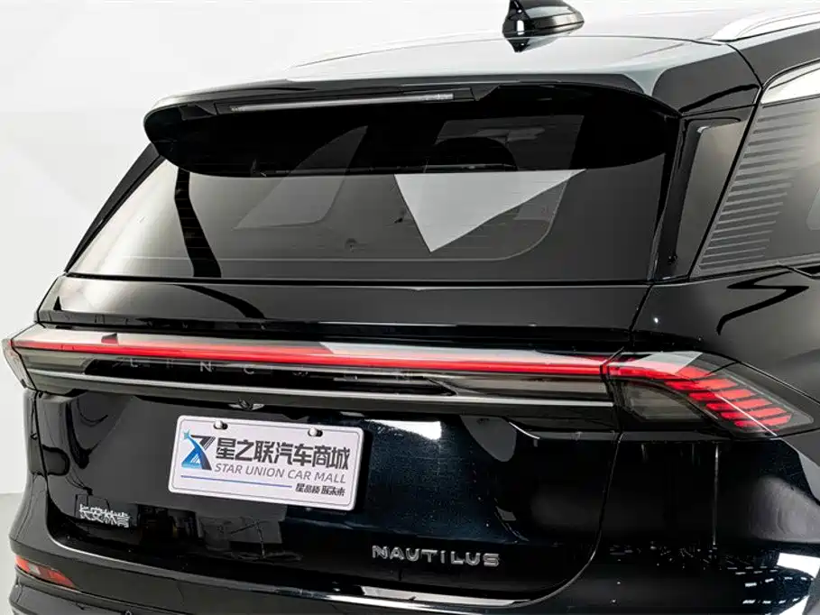 Lincoln Nautilus — миниатюра 8