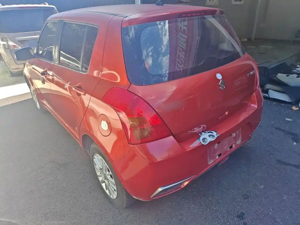 Suzuki Swift — миниатюра 5