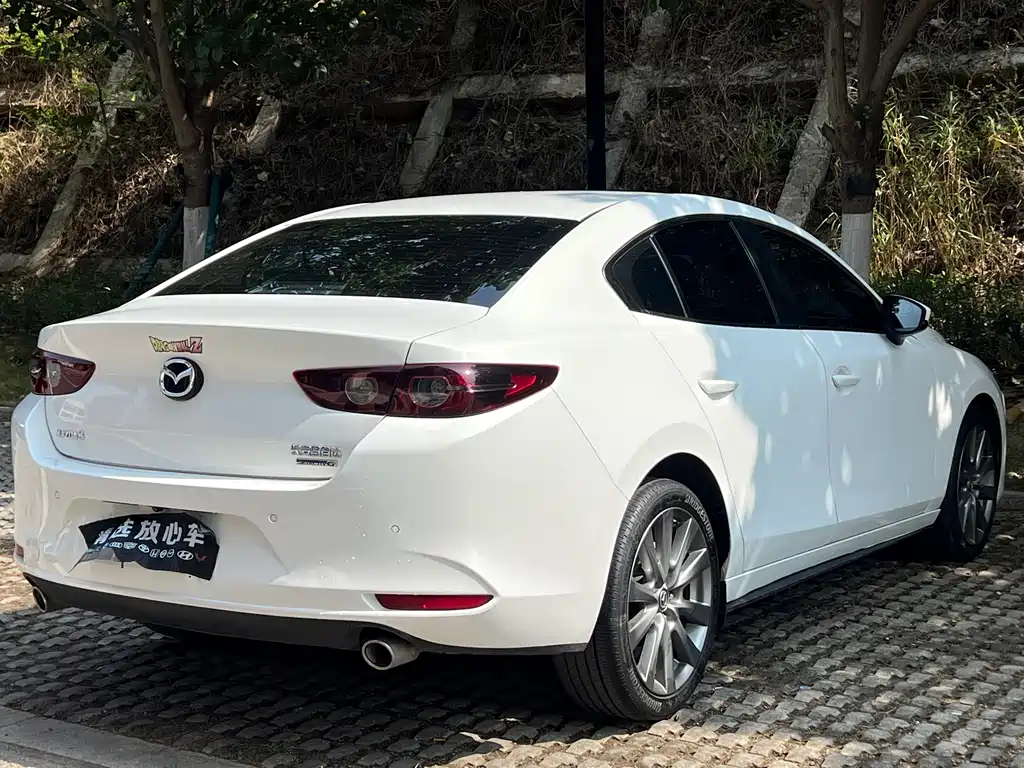 MAZDA 3 ANGKESAILA