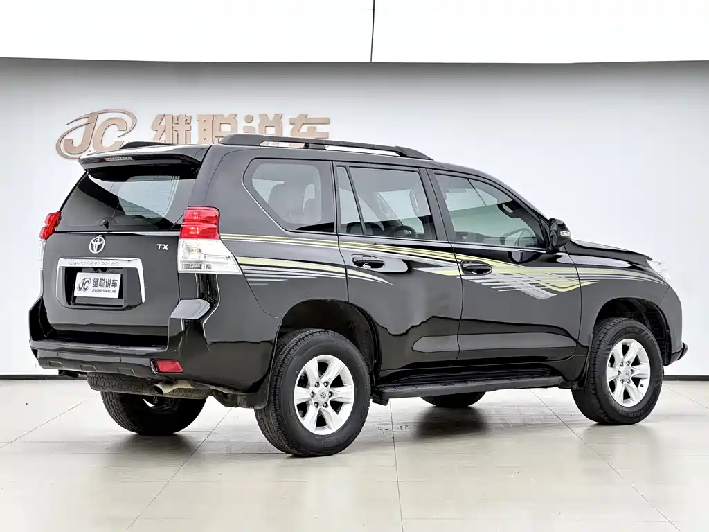 Toyota Land Cruiser Prado 2010 2.7L AT Luxury