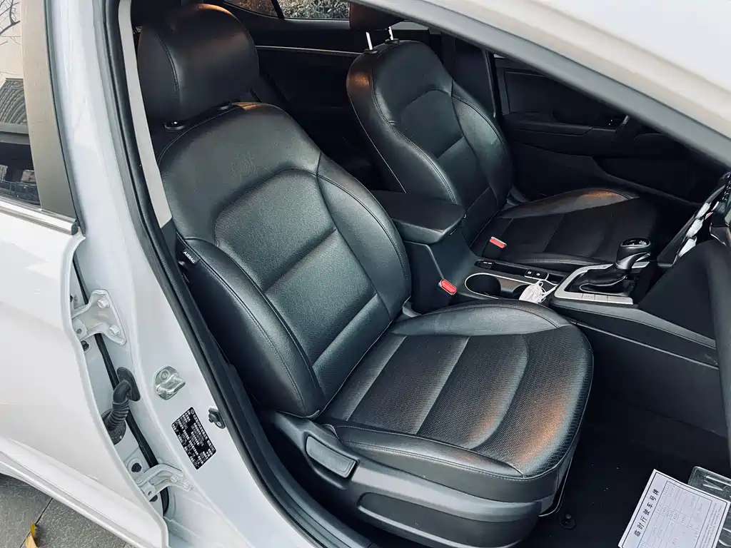 Hyundai Elantra 2019 1.5L CVT Elite