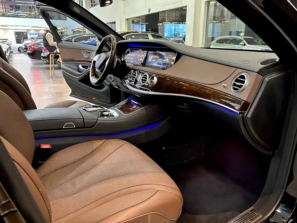 MERCEDES-BENZ S CLASS