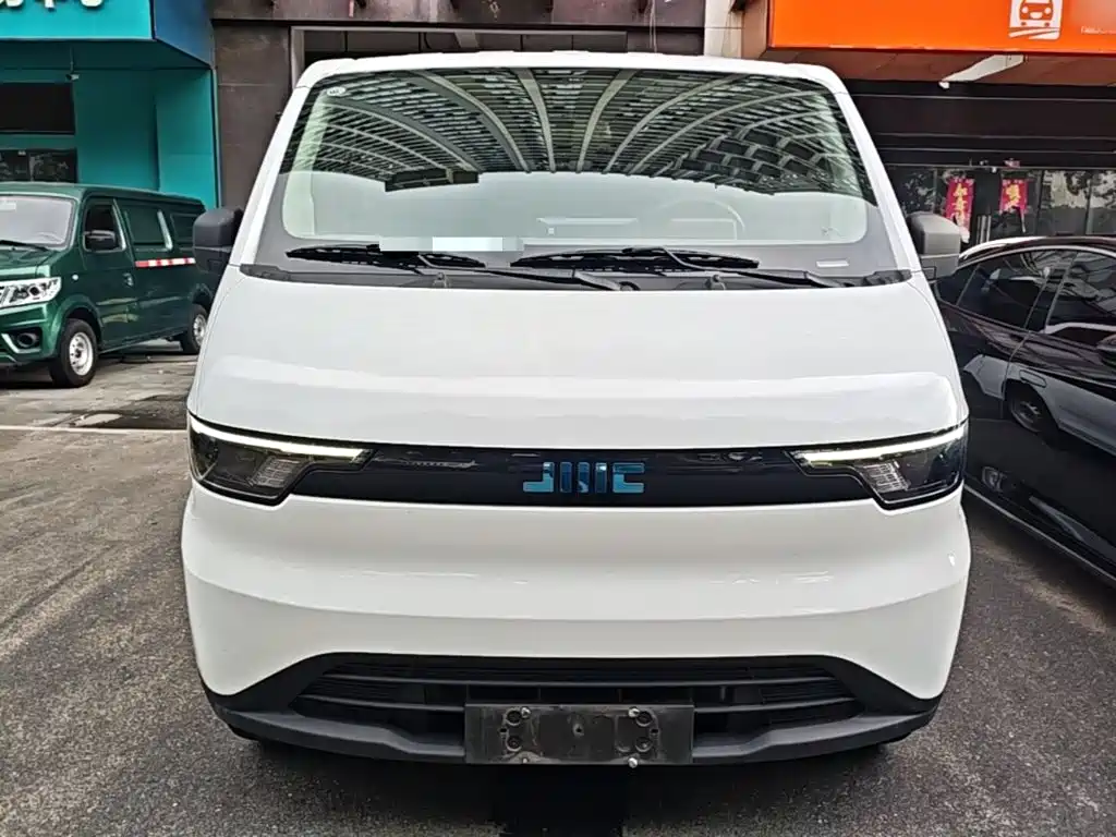 JMC E-Fushun — миниатюра 3