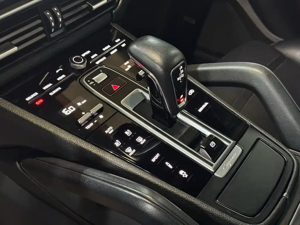 Porsche Cayenne 2018 Cayenne 3.0T