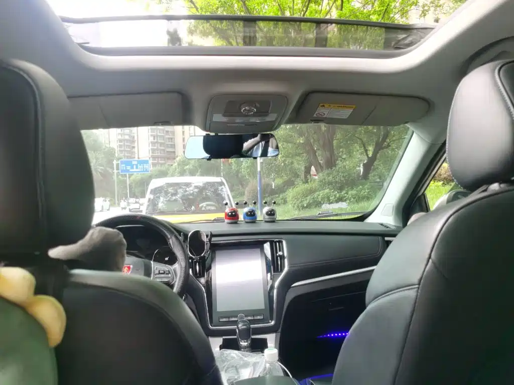 Roewe RX5 — миниатюра 14