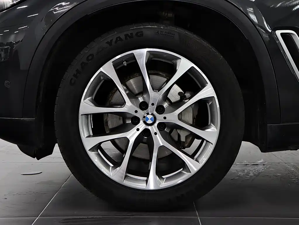 BMW X5 2019 xDrive30i X