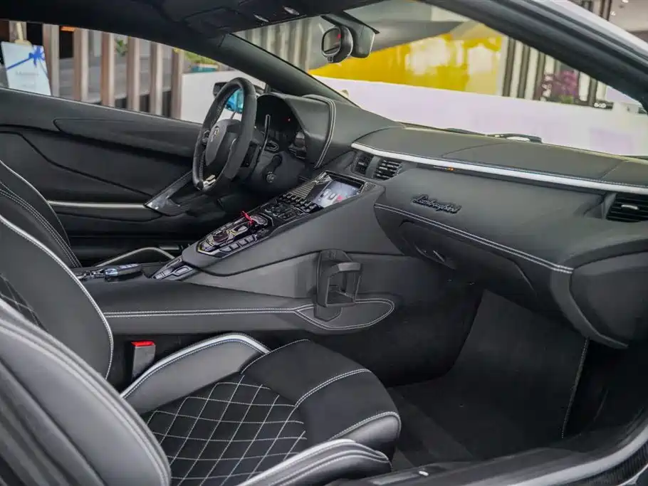 Lamborghini Aventador 2017 Aventador S
