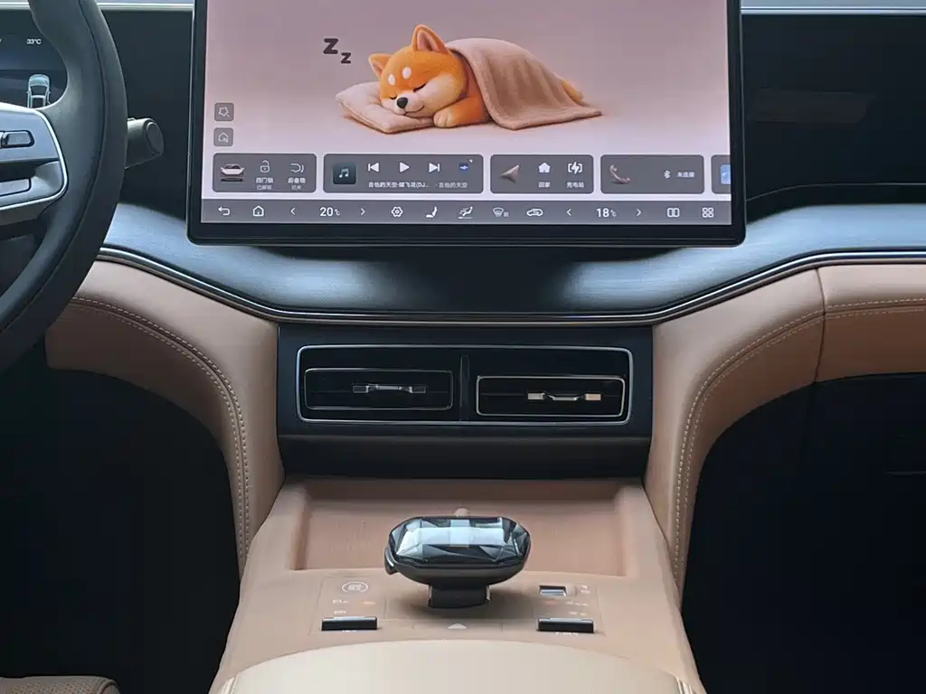 BYD L DM-i — миниатюра 13