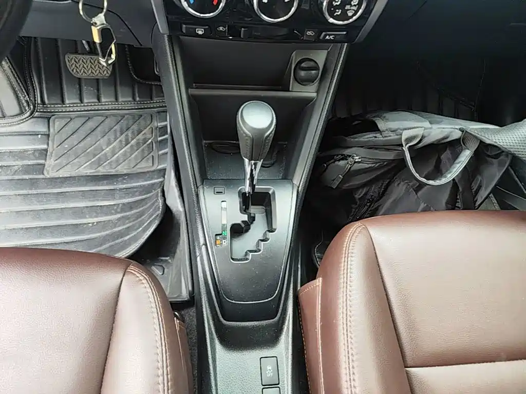 Toyota Yaris L — миниатюра 14