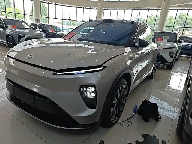 2023 Nio ES8