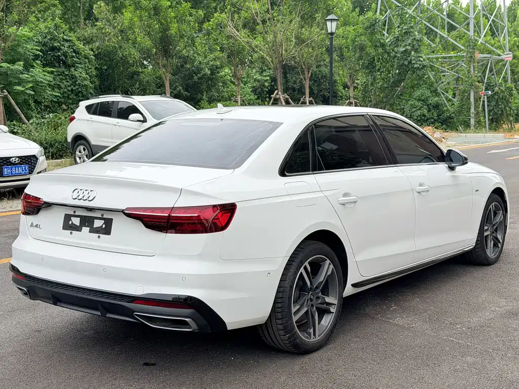 Audi A4L — миниатюра 8