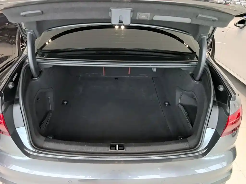 Audi A4L — миниатюра 19