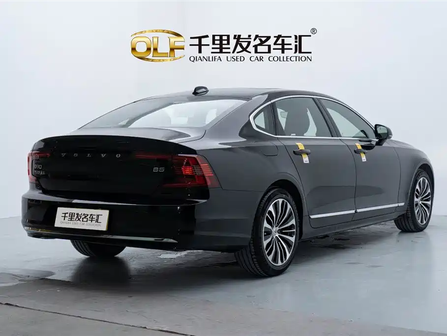 Volvo S90 2024 B5 Luxury