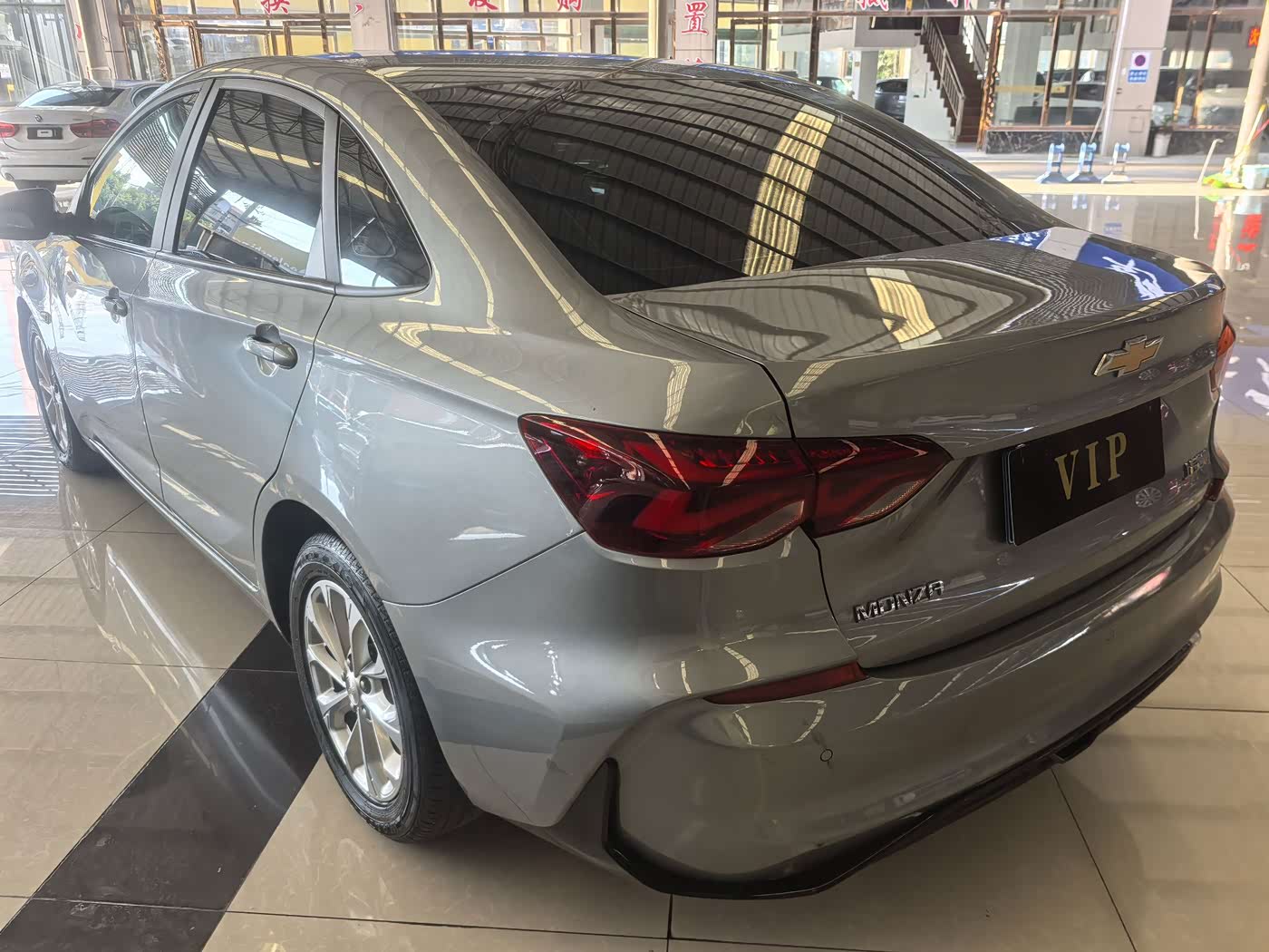 Chevrolet Monza 1.5 л 2023 г. Серебристо-серый, пробег 23000 км