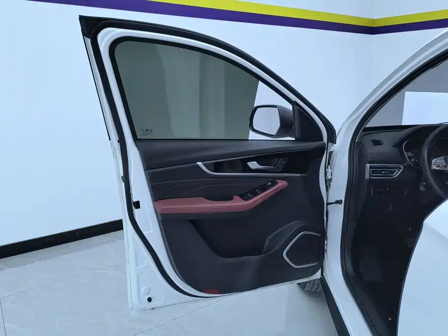 Bestune T33 — миниатюра 7