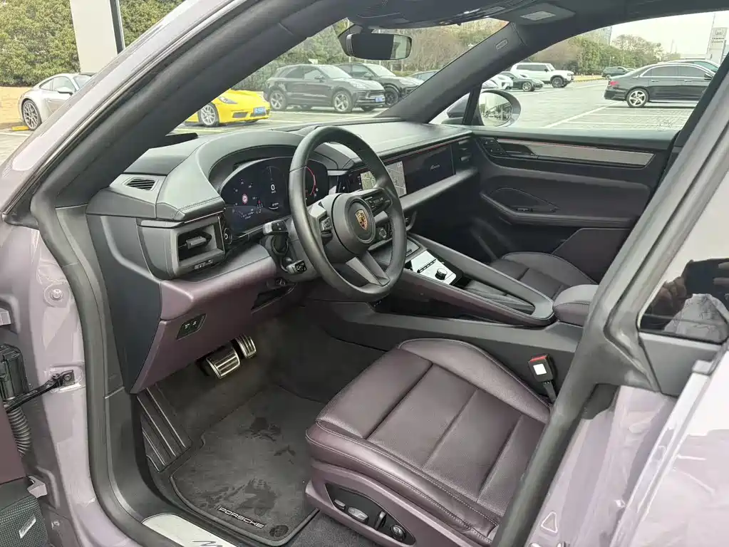 PORSCHE MACAN NEW ENERGY