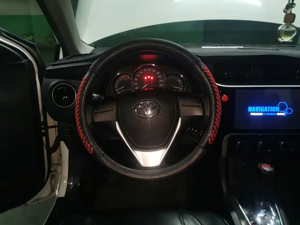 Toyota Corolla — миниатюра 11