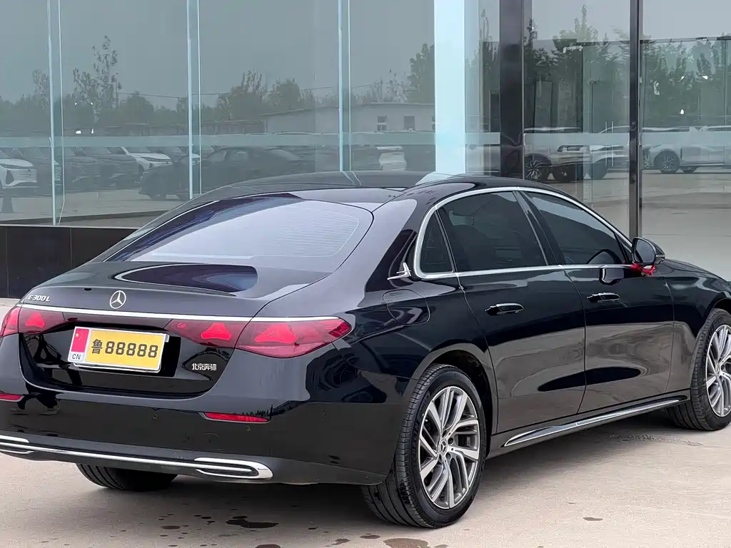 Mercedes-Benz E-Class E 2026 E 300 L Fashion